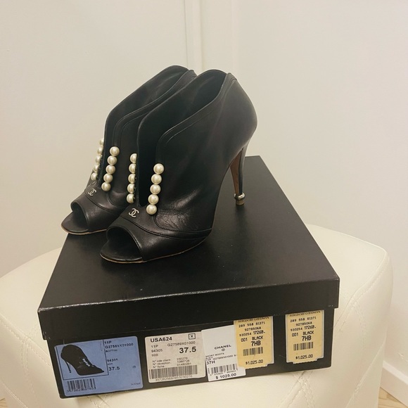 Chanel Pearl Booties - Picture 3 of 5